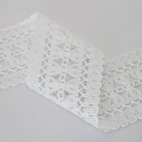 Entremeio Flor Bolinha 6,8cm